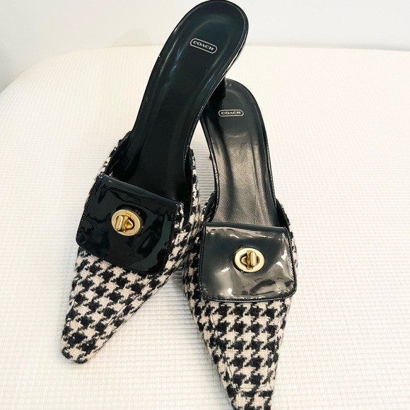 COACH-Houndstooth classic blk & wht kitten heels - Picture 4 of 9